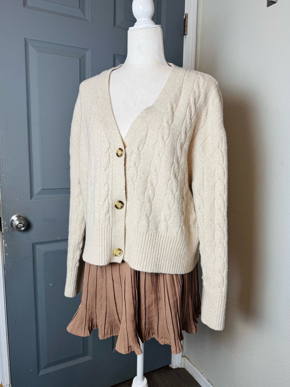 Zara Beige Cardigan